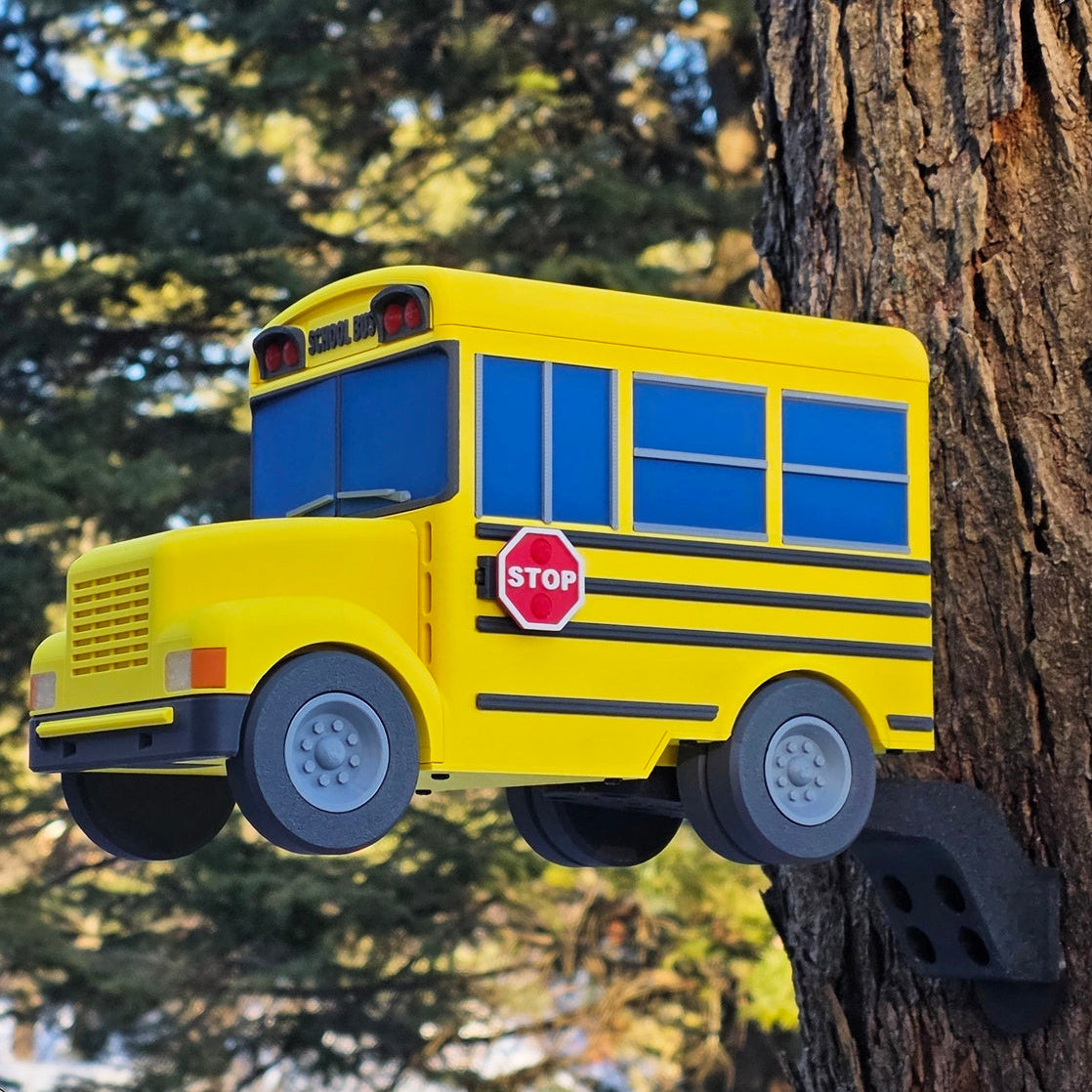 yellow school bus birdhouse
