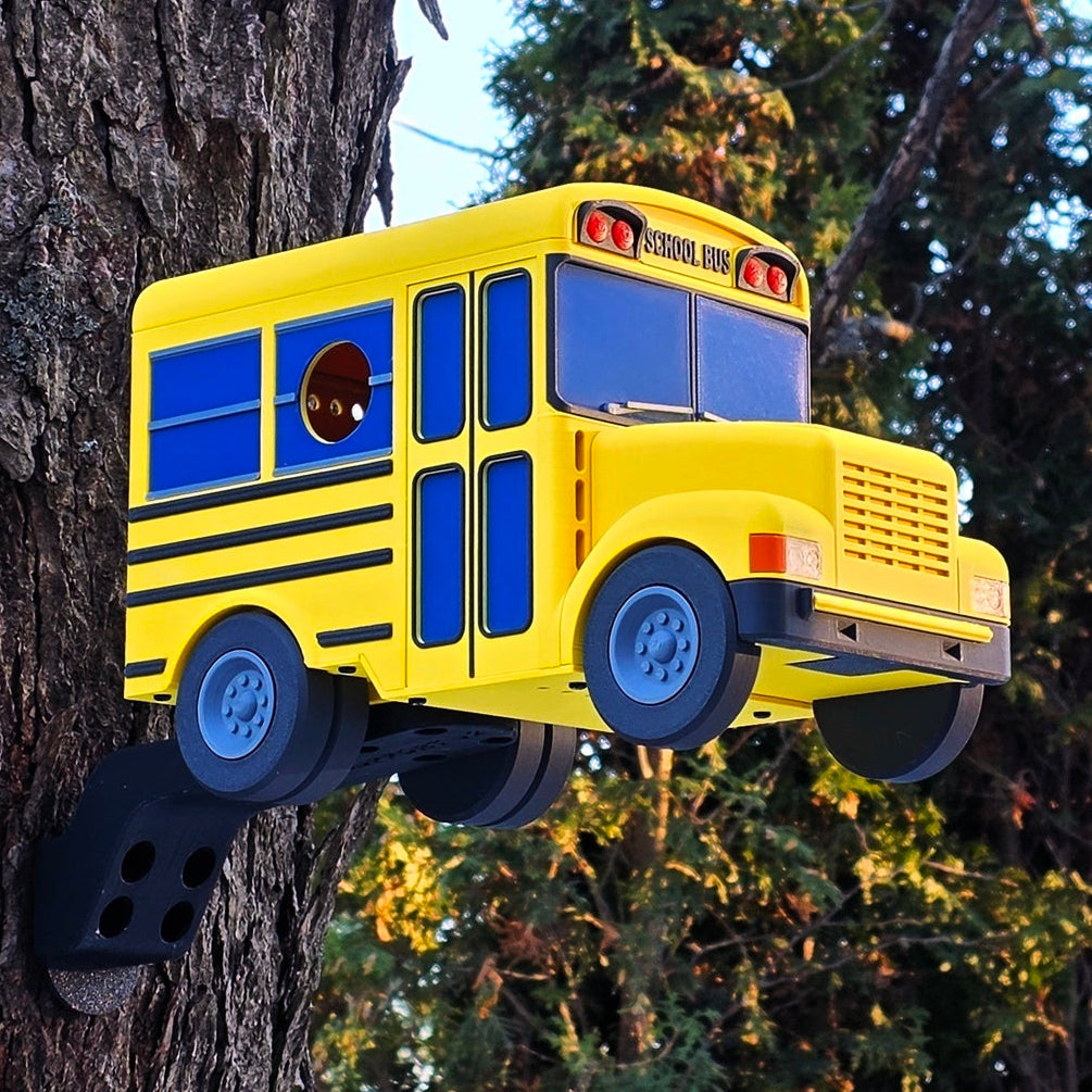 yellow school bus birdhouse