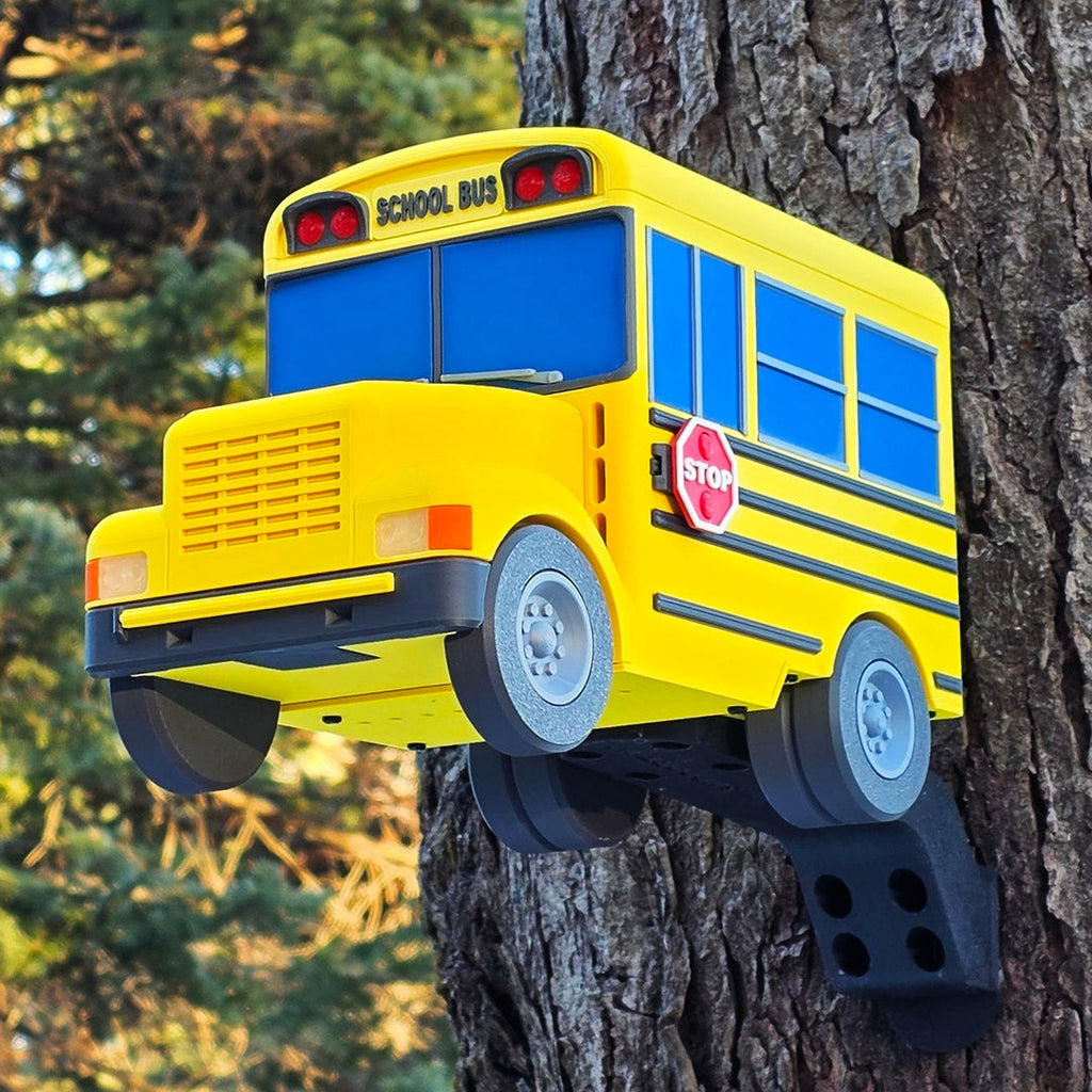 yellow school bus birdhouse