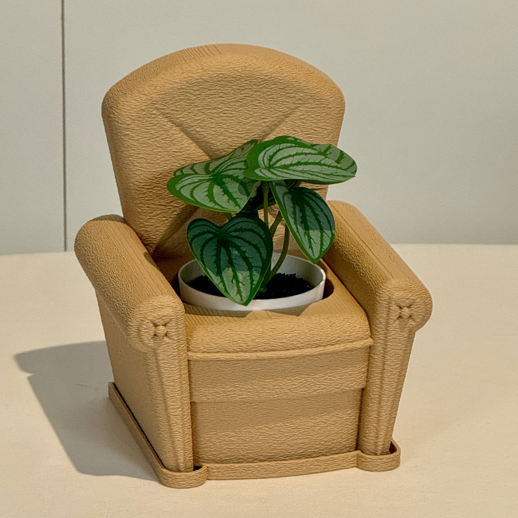 3D Printed armchair planter Front view with fake plant